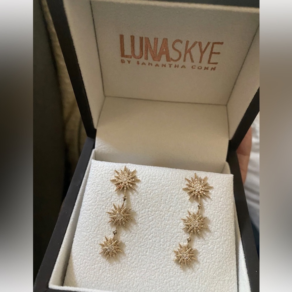 Luna skye starburst drop earrings